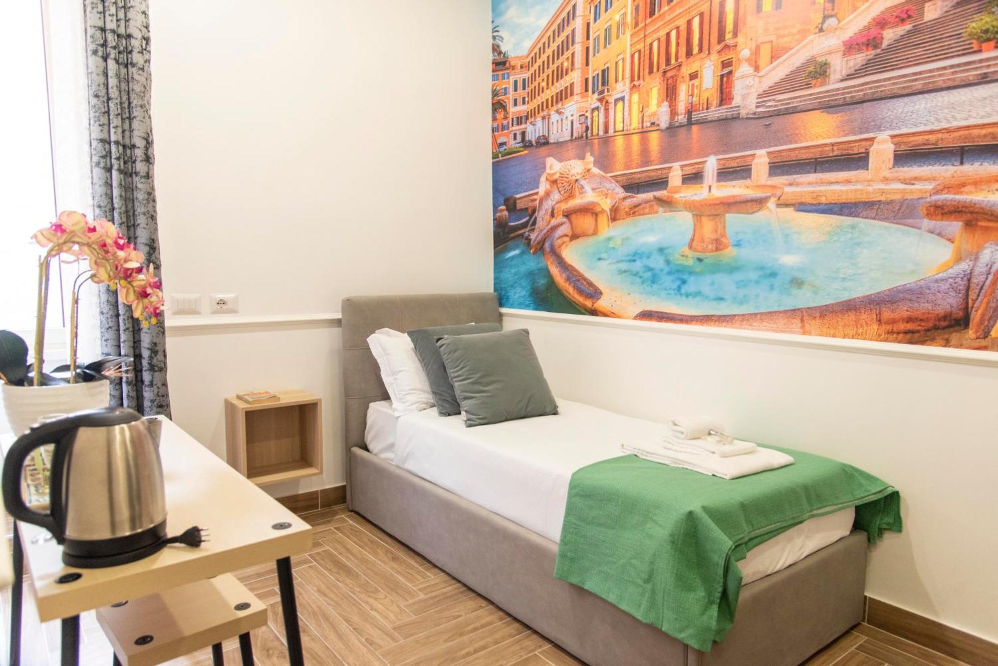 Susy'S Guest House - Room Spagna Рим Екстериор снимка