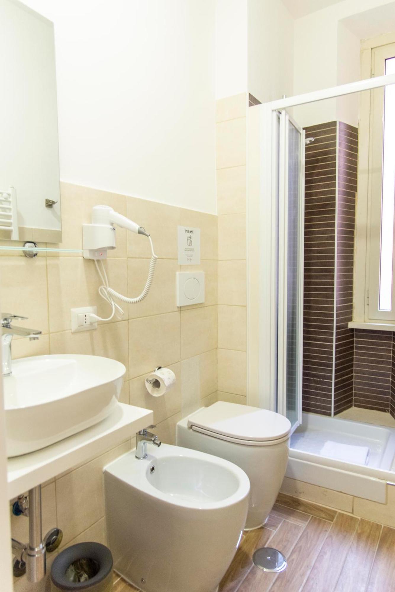 Susy'S Guest House - Room Spagna Рим Екстериор снимка