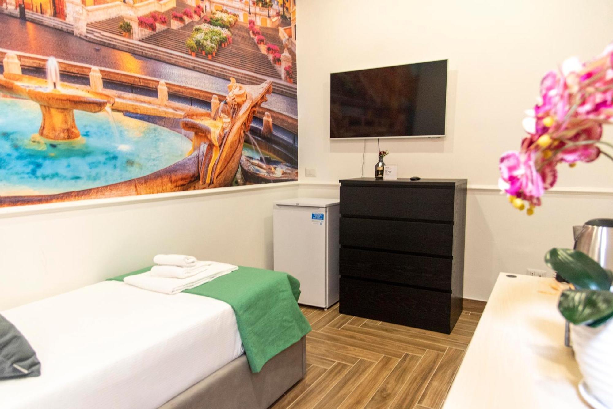 Susy'S Guest House - Room Spagna Рим Екстериор снимка